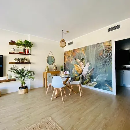 Carla Hills - Seaview & Spectacular Terrace